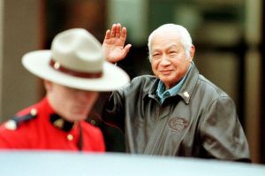 Presiden Soeharto diusulkan jadi pahlawan nasional. Tunjangan pahlawan nasional dari negara kepada ahli waris adalah Rp 50 juta per tahun.(JOHN GIBSON/AFP)