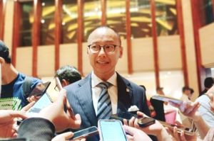 Wakil Ketua MPR Eddy Soeparno usai pertemuan dengan Utusan Presiden Bidang Iklim dan Energi, Hashim Djojohadikusumo dan mantan Perdana Menteri (PM) Inggris Tony Blair di Thamrin,