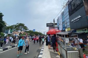 Jalan santai, musik, promo, dan hadiah spektakuler jadi strategi BNI kenalkan aplikasi digitalnya di tengah masyarakat.  Kolaborasi Gaya Hidup Sehat dan Layanan Digital PT Bank Negara Indonesia