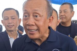 Wakil Ketua DPR RI Saan Mustopa usai peletakan batu pertama Kantor DPD Partai Nasdem Karawang di Jalan Panatayudha 1, Karawang, Jawa Barat, Senin (5/5/2025).(KOMPAS.COM/FARIDA)
