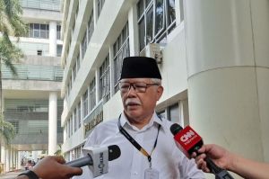 Perwakilan Nasabah Jiwasraya, Machril saat ditemui di kawasan Kejaksaan Agung, Jakarta, Kamis (6/5/2025). (Shela Octavia)