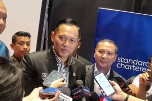 Menteri Koordinator Bidang Infrastruktur dan Pembangunan Kewilayahan Agus Harimurti Yudhoyono (AHY) saat ditemui di Park Hyatt, Jakarta, Kamis (8/5/2025).(KOMPAS.com/ISNA RIFKA SRI RAHAYU)