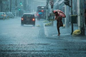 Badan Meteorologi, Klimatologi, dan Geofisika (BMKG) memperkirakan sebagian wilayah Indonesia akan diguyur hujan pada Kamis (15/5/2025). (Pexels/Thgusstavo Santana)