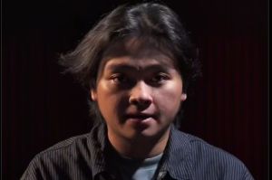 Aldy Maldini membuat video permintaan maaf pada Rabu (14/5/2025) setelah seorang penggemar merasa ditipu Rp 500.000 dengan modus makan malam bersama.(Instagram/@aldymldn)