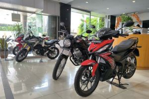 Deretan motor sport dan bebek Honda di diler Wahana Honda(Dok. Wahana Honda)