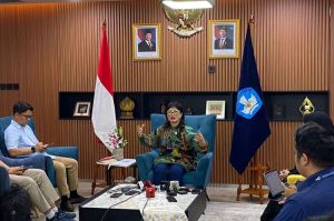 Wakil Menteri Pendidikan Tinggi, Sains, dan Teknologi Stelah Christie memberikan penjelasan tentang Sekolah Unggulan Garuda dalam media briefing di Kantor Kemendikti Saintek, Senayan, Jakarta Pusat