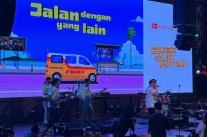 Daihatsu, salah satu merek mobil paling diminati di Indonesia, menggandeng grup band papan atas D?Masiv dalam kampanye bertajuk ?Bahagia Sejak Pertama?. (KOMPAS.com/DIO DANANJAYA)