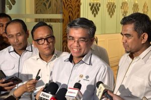Menteri Tenaga Kerja (Menaker) Yassierli di kantor Kemenaker, Jalan Gatot Subroto, Jakarta, Selasa (20/5/2025).(KOMPAS.com/Haryanti Puspa Sari)