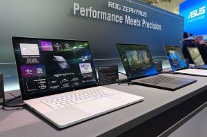 Laptop gaming Asus ROG Zephyrus G14/G16 dipamerkan di ajang Computex 2025(Kompas.com/Lely Maulida)