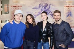 Momen kebersamaan keluarga Beckham dengan sang menantu Nicola Peltz.(Instagram.com/victoriabeckham)