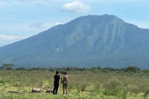 Wisatawan di Taman Nasional Baluran, Situbondo, Jawa Timur.(KOMPAS.com/ANGGARA WIKAN PRASETYA)
