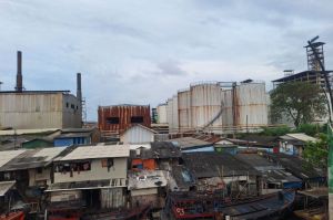 Pemkot Jakut bakal mengecek pabrik minyak di Cilincing, Jakarta Utara, yang mengeluarkan bau menyengat.(KOMPAS.com/ SHINTA DWI AYU)