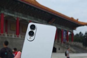 Samsung Galaxy S25 Edge dibekali kamera belakang 200 MP dan ultrawide 12 MP.(KOMPAS.com/ Galuh Putri Riyanto)