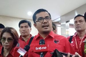 Kader PDIP sekaligus advokat, Wiradarma Harefa di Mabes Polri, Jakarta, Selasa (27/5/2025).(KOMPAS.com/Rahel)