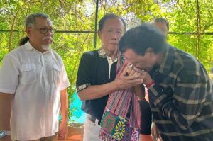 Ketua Umum DPP GRIB Jaya, Hercules Rosario Marshal meminta maaf kepada mantan Kepala BIN, Letnan Jenderal TNI (Purn) Sutiyoso.(Foto Dok GRIB Jaya)