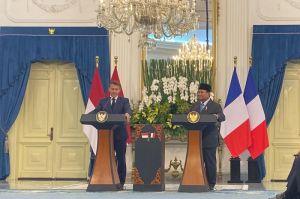 Presiden RI Prabowo Subianto dan Presiden Prancis Emmanuel Macron di Istana Merdeka, Jakarta, Rabu (28/5/2025). (KOMPAS.com/ADHYASTA DIRGANTARA)