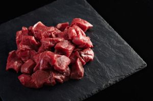 Ilustrasi daging. Konsumsi daging kurban berlebihan saat Idul Adha bisa berdampak pada kesehatan jantung.(Freepik/bublikhaus)