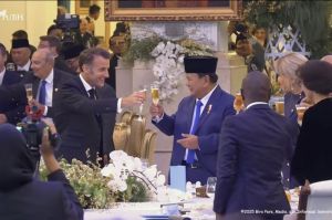 Prabowo dan Macron bersulang di gala dinner di Istana Kepresidenan RI, 29 Mei 2025. (YouTube Sekretariat Presiden)(YouTube Sekretariat Presiden)