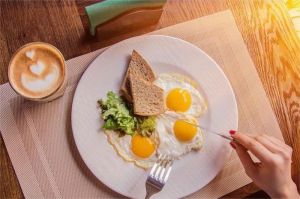 sarapan sehat dan bergizi setiap pagi