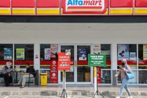 Lebih dari 500 Gerai Alfamart Tutup, Apa Penyebabnya?