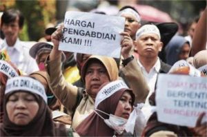 tenaga honorer cemas menanti keputusan penghapusan status di 2025
