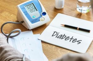 pemeriksaan darah untuk deteksi diabetes di klinik