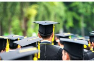 Biaya Mahal, 31% Gen Z Pilih Nggak Kuliah
