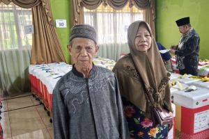 Uang PHK Menuju ke Tanah Suci, Kisah Pasutri Semarang Menabung 13 tahun Demi Haji