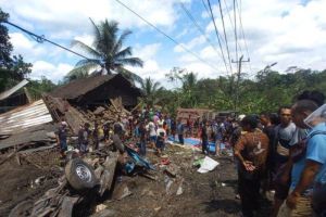 Tragedi Maut di Purwarejo: Angkot Rombongan Takziah Dihantam Truk Pasir, 11 Tewas