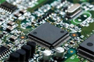 ilustrasi pabrik produksi chip semikonduktor di India