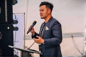 Membuka Gerbang Masa Depan: Bagaimana Herbert Sim dan Neurochip.com Siap Merevolusi Evolusi Manusia