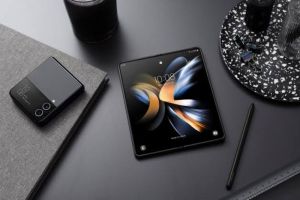 Samsung Siap Rilis HP Lipat Tiga Pertamanya! Apa Saja Kejutan dari Galaxy G Fold?