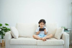 Peraturan Baru untuk Perlindungan Anak di Dunia Digital: Apa yang Harus Diketahui oleh Penyelenggara Sistem Elektronik?