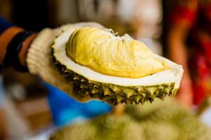 Jangan Asal Makan Durian! 6 Kombinasi Makanan Ini Bisa Picu Efek Samping Berbahaya