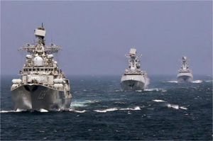 kapal perang di Laut China Selatan dalam situasi ketegangan militer
