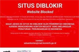 ilustrasi pemblokiran situs judi online di layar komputer oleh pemerintah