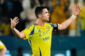 Selebrasi Cristiano Ronaldo usai membobol gawang Al-Riyadh, Minggu (13/4/2025) (c) Al-Nassr Official