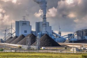 proyek batu bara di Indonesia dan kontradiksi transisi energi