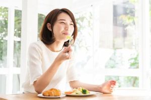 tips menjaga berat badan sehat dengan pola makan dan olahraga