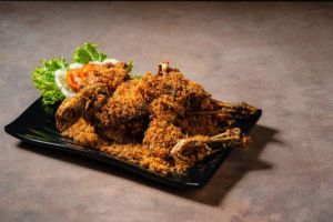 Ayam Goreng Serundeng