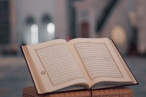 Perbedaan Surat Makiyah dan Madaniyah