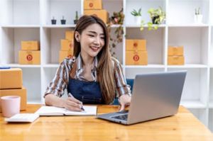 digitalisasi UMKM di Indonesia dan dampaknya terhadap daya saing usaha kecil