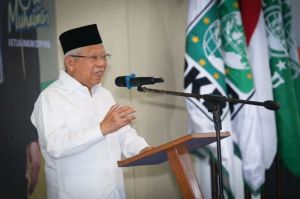 Mantan Wakil Presiden RI sekaligus Ketua Dewan Syura DPP PKB Ma’ruf Amin saat menghadiri Pendidikan Instruktur PKPB yang diikuti oleh 67 peserta, di Kota Depok, Jawa Barat, Senin (12/5/2025). (ANTARA/
