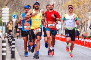Tips Menghindari Cedera Lutut Saat Marathon