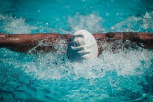 Kombinasi Latihan Kardio dan Renang