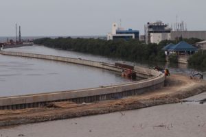 Giant Sea Wall Jakarta Butuh Dana Rp 123 Triliun, AHY Klaim Ada Investor Berminat