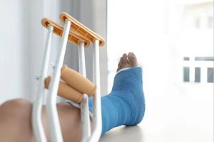 Bedanya Keseleo dan Patah Tulang Pergelangan Kaki, Kenali Gejalanya