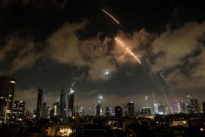Rusia Peringatkan AS Jangan Beri Bantuan Militer Langsung ke Israel!
