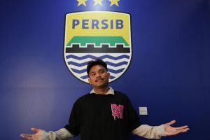 Resmi! Persib Bandung Rekrut Saddil Ramdani, Diumumkan Unik Melalui Videotron