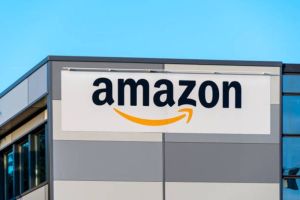 Amazon Kembangkan Robot Kurir Mirip Manusia: Masa Depan Pengiriman Tanpa Sopir Semakin Nyata?